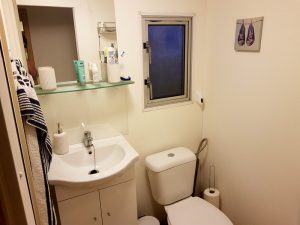 Badezimmer im Mobilheim in Zeeland